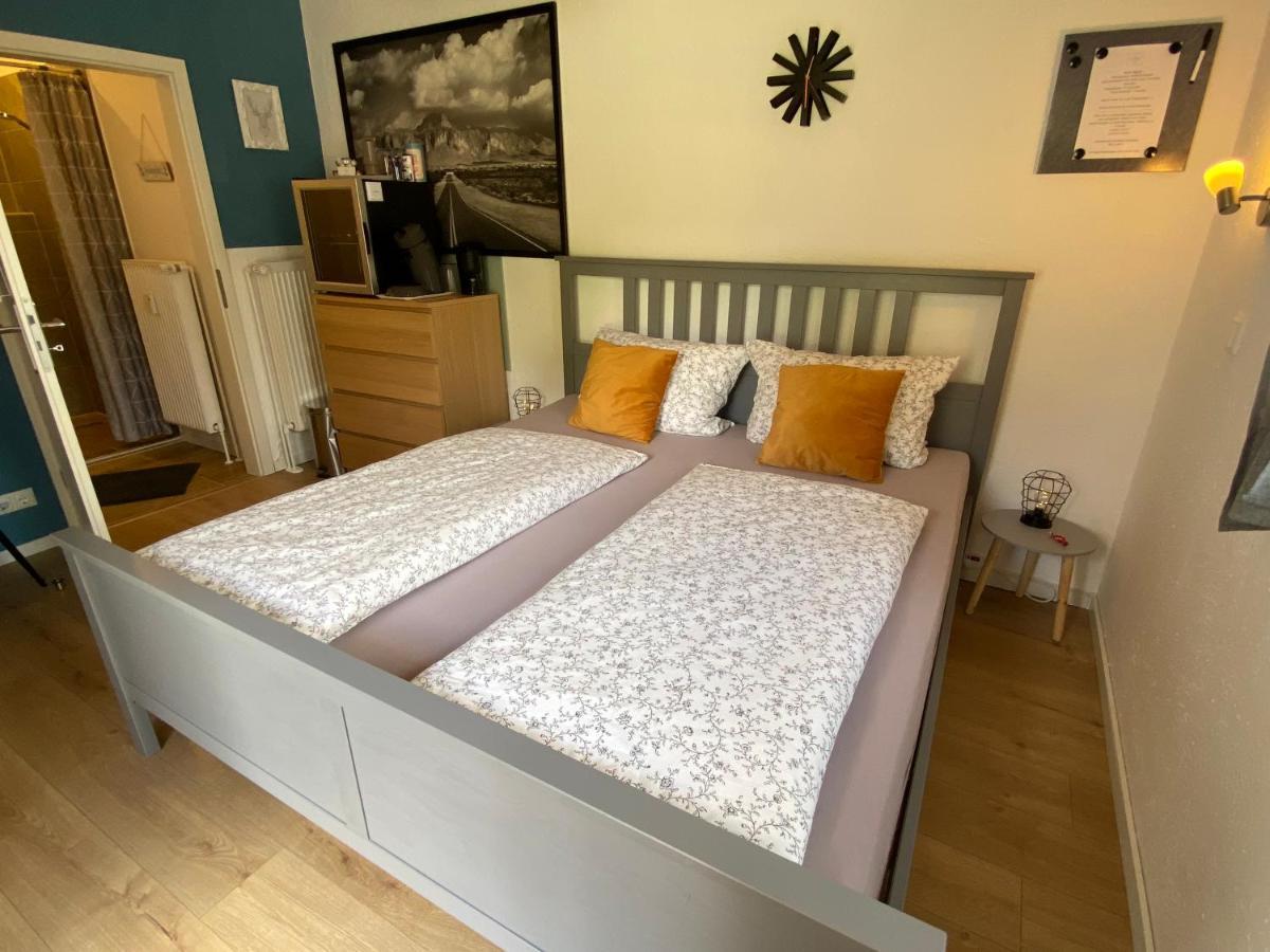 Kleines Doppelzimmer Mit Eigenem Bad Und Kuehlschrank, Frisch Saniert Фридрихског Екстериор снимка